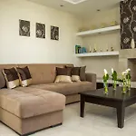 Villa Aroma *