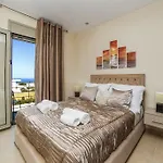 Villa Aroma *