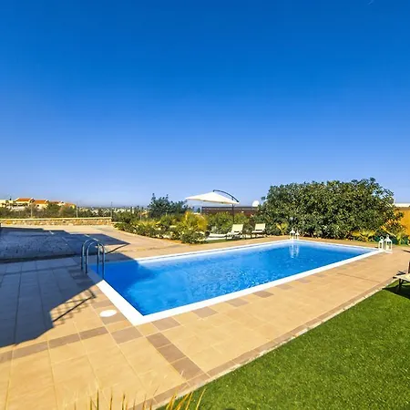 Villa Aroma